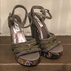 Naughty Monkey Platforms